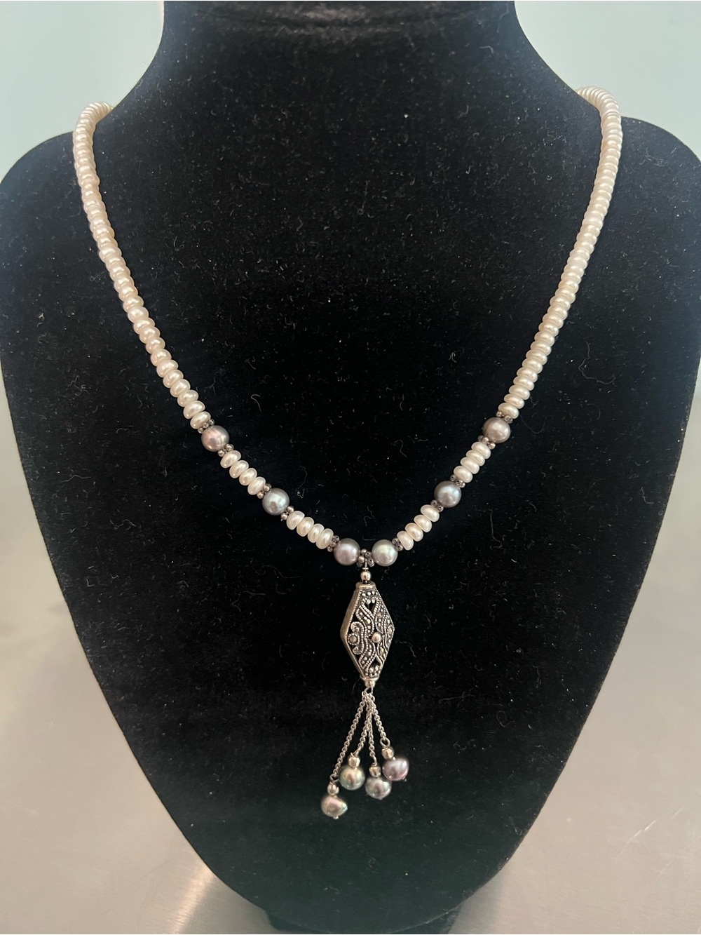 Freshwater Pearl Necklace with Sterling Silver Pendant w/Black Pearls